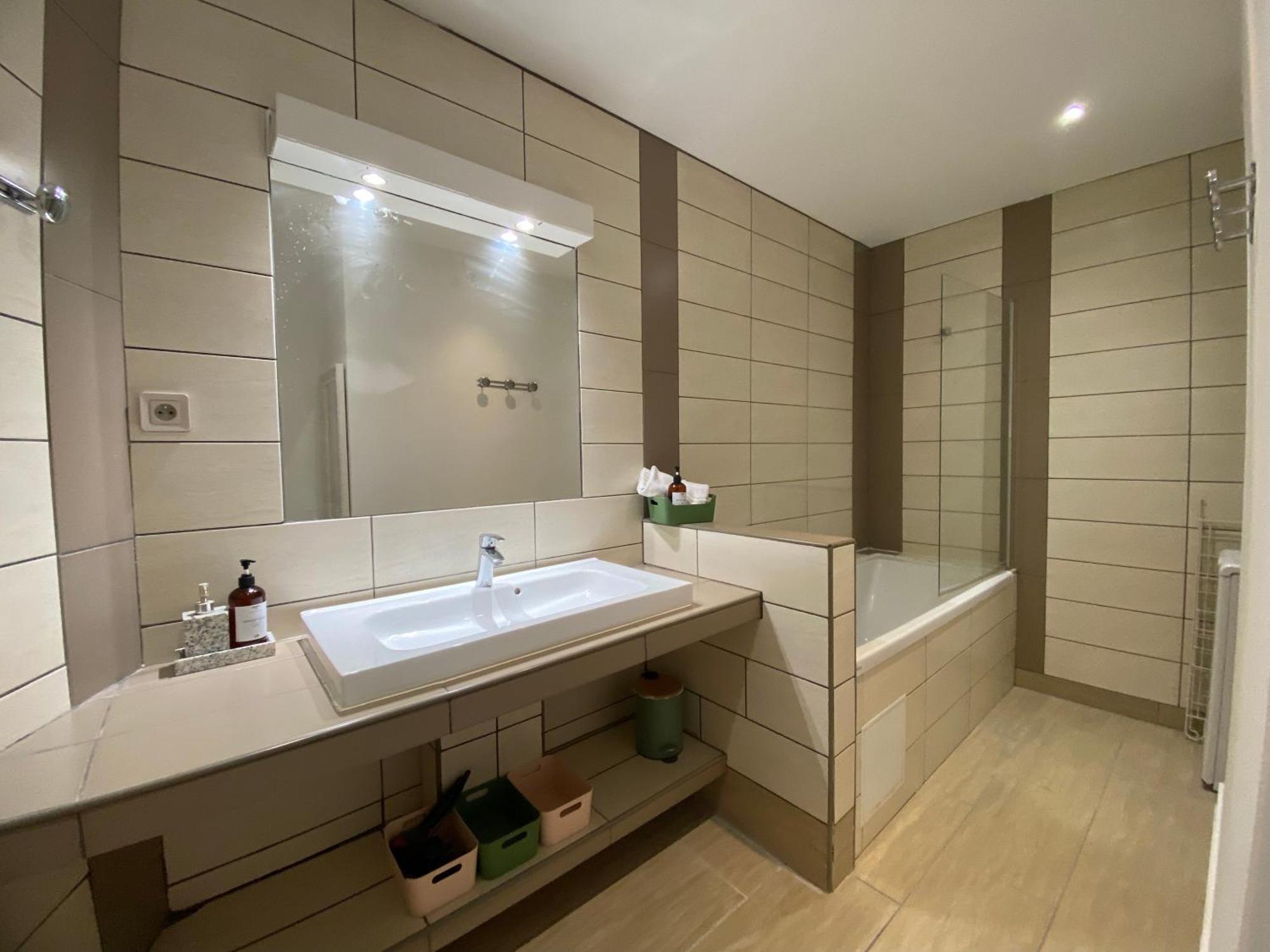 Appartements En Centre Ville De Bordeaux Extérieur photo